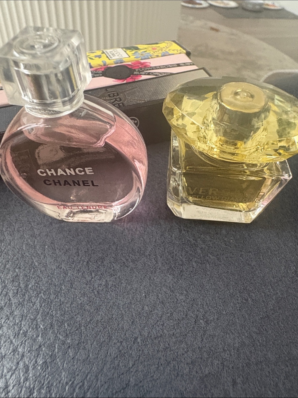 5 NIB CHANEL, GUCCI, VERSACE, YSL, FlowerBomb Eau de mini Travel Perfume Bundle - Picture 5 of 13